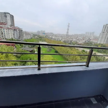 דירה / Terrace Garden *